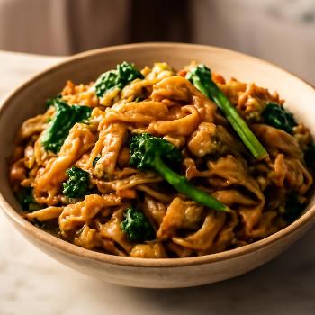 Pad See Ew : Un Délice Thaïlandais de Nouilles Sautées