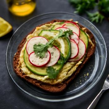 Tartine Houmous Avocat et Radis Vitaminée