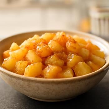 Compote de pommes et poires à la cannelle
