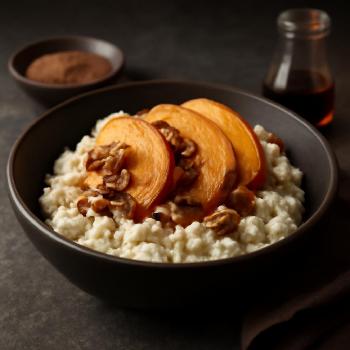 Fromage Cottage, Pêches, Noix de Pécan et Cannelle