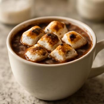Chocolat Chaud Gourmand Ultime à la Guimauve Grillée
