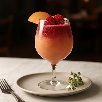 Bellini à la Pêche et à la Framboise