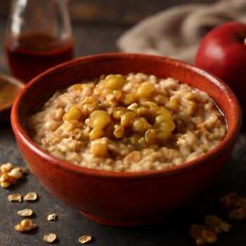 Gruau à la mijoteuse aux pommes et à la cannelle