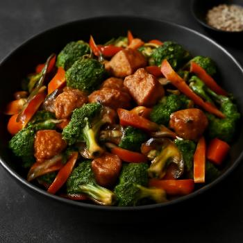 Sauté de Légumes Croquants au Tofu Mariné