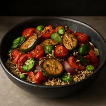 Salade de Quinoa aux Légumes Rôtis et Vinaigrette Balsamique
